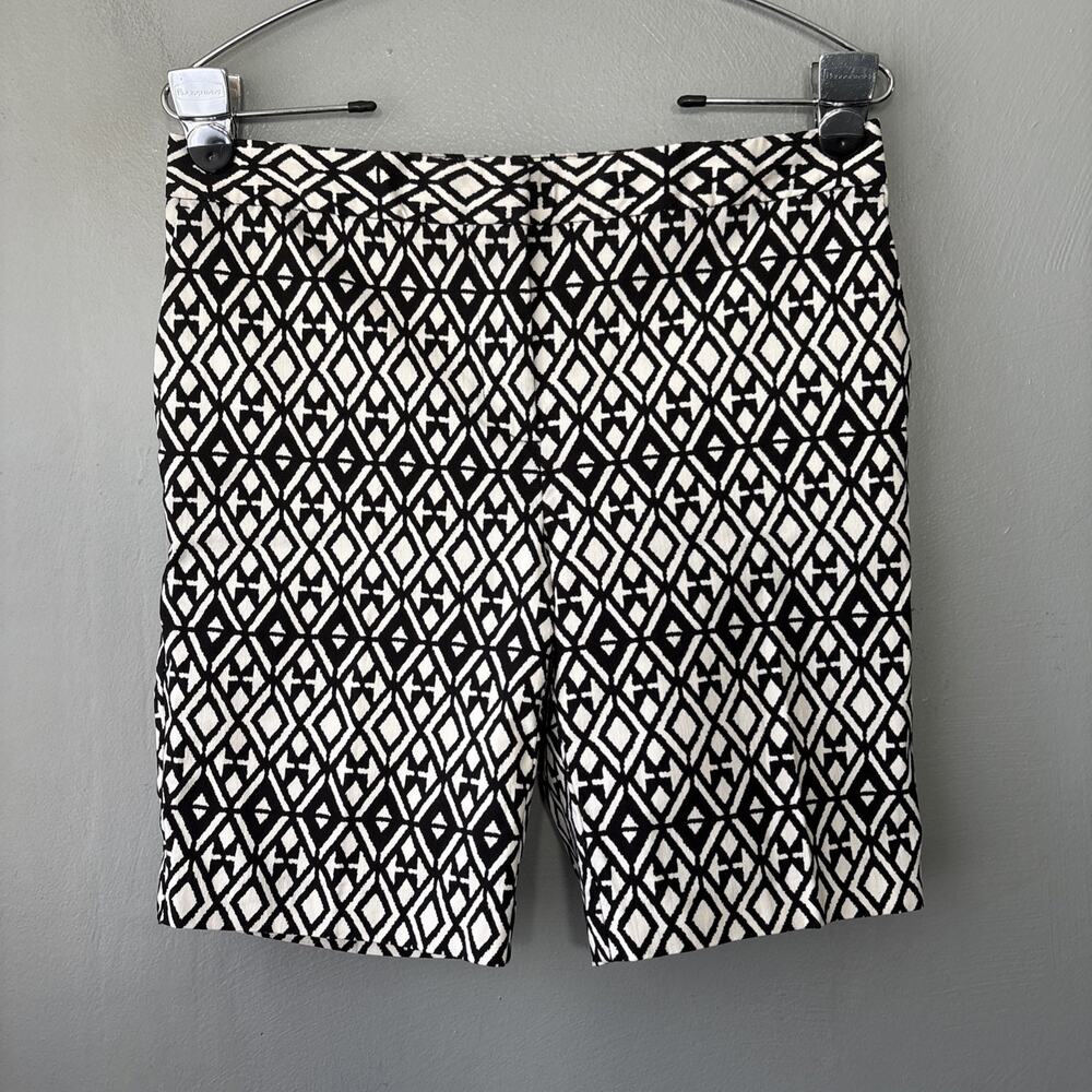 Mario Serrani Italy Shorts Size 6 Black White Bermuda Geometric Preppy Aztec